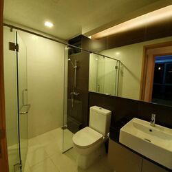 Esparina Residences (D19), Condominium #305111041